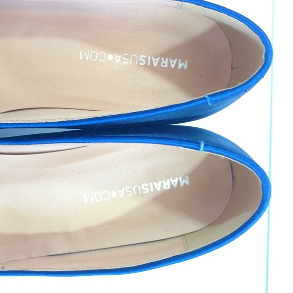 Blue Velvet Marias Heels Size 9 - Picture 3 of 7